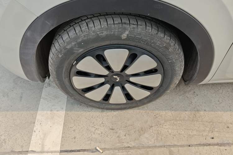 Used Wuling Bingo 2023 333 km Enjoyment Version
