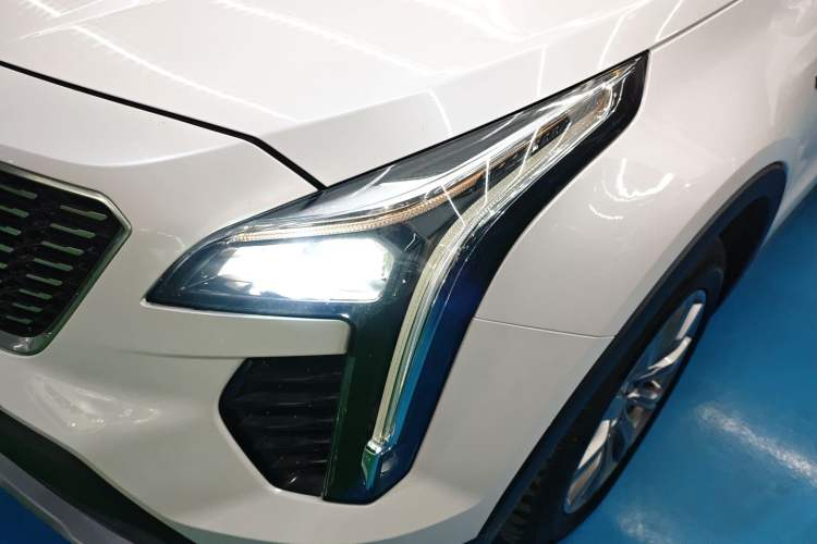 Used Cadillac XT4 2018 28T Two-Wheel Drive Leading Version