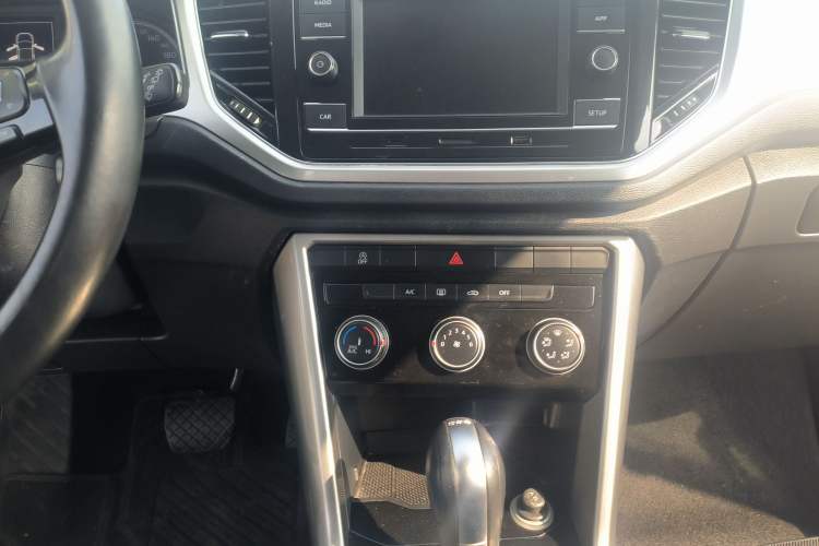 Used Volkswagen T-ROC 2020 280TSI DSG Two-Wheel-Drive Elite Version
