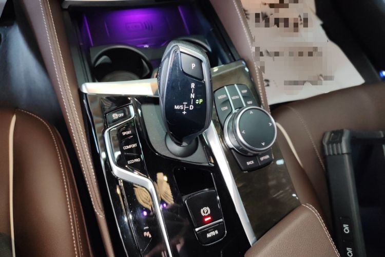 Used BMW 5 Series 2022 Second Facelift 525Li M Sport Package
