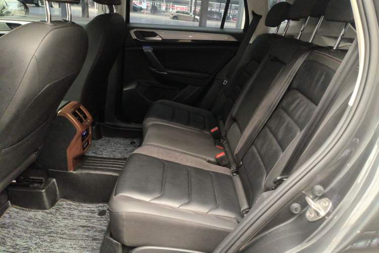 Used Volkswagen Tayron 2021 330TSI Two-Wheel Drive Luxury Smart Connectivity Version
