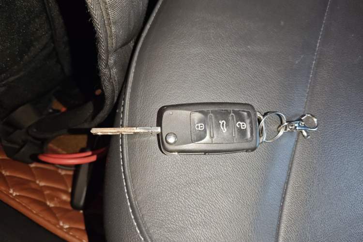 Used Volkswagen Gran Lavida 2015 230TSI DSG Comfort Edition
