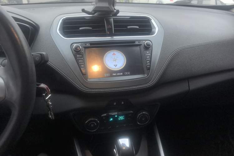 Used Ford Escort 2015 1.5L Automatic Fashion Model
