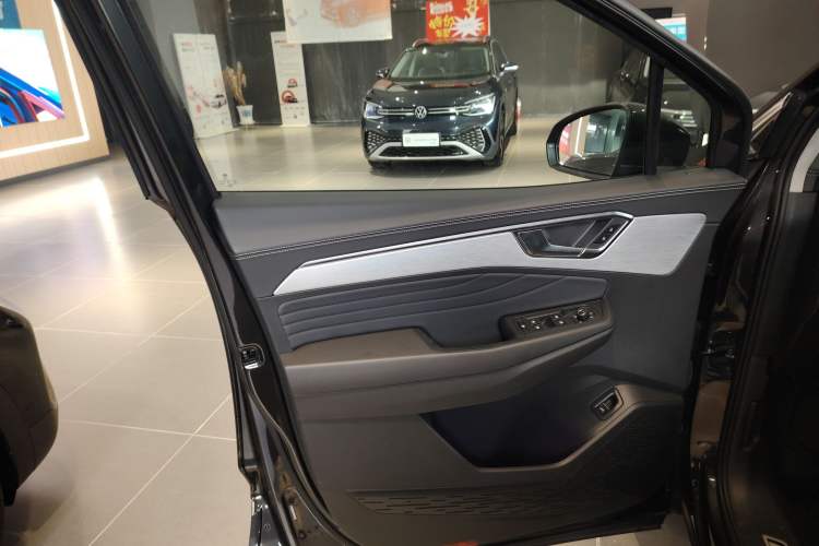 Used Volkswagen Talagon 2023 Facelift 380TSI All-Wheel-Drive Luxury Jiajing Pro 6-Seater
