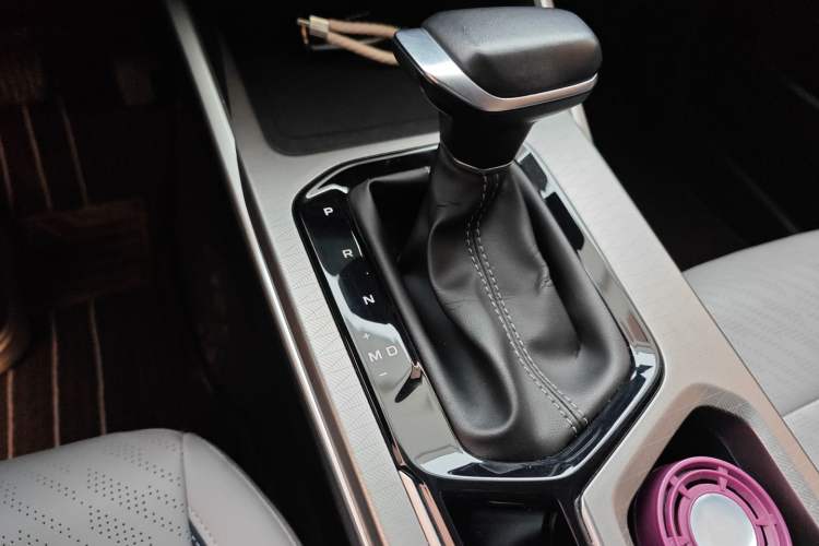 Used Geely Auto Emgrand 2022 4th Generation 1.5L CVT Flagship Model