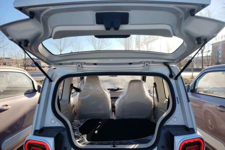 Used Wuling Hongguang MINIEV 2024 3rd Generation 215km Youth Edition
