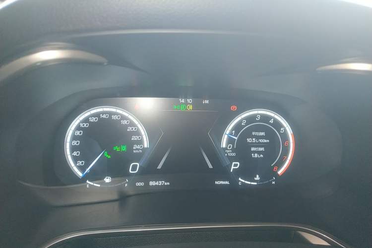 Used Wey VV6 2018 2.0T Two-Wheel-Drive Ultra-Luxury Version China V Standard
