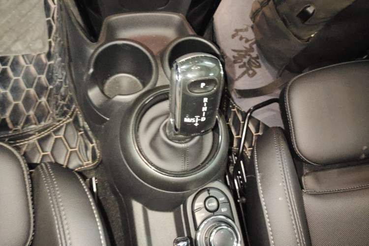 Used  MINI 2022 Updated 1.5T COOPER Classic Edition