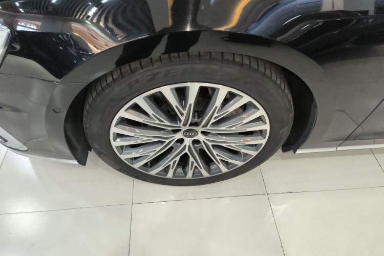 Used Audi A8 2021 A8L 55 TFSI quattro Luxury Model
