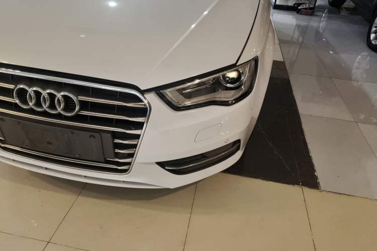 Used Audi A3 2015 Sportback 35 TFSI Millionth Anniversary Intelligent Leading Model
