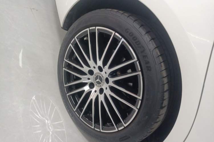 Used Mercedes-Benz C-Class 2023 Second Facelift C 260 L Sport Edition
