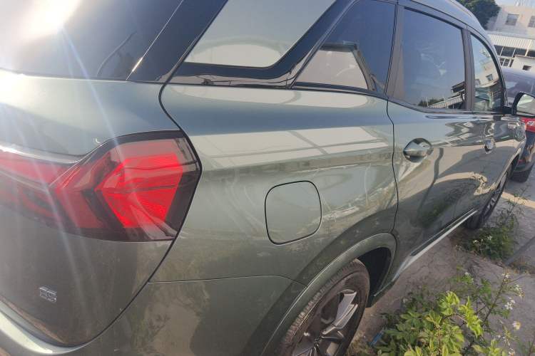 Used  E5 2024 Honor Edition 100KM Deluxe 7-Seater
