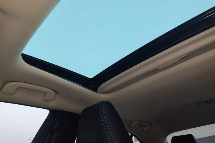 Used Toyota Corolla 2021 Dual-Motor 1.8L E-CVT Elite Edition
