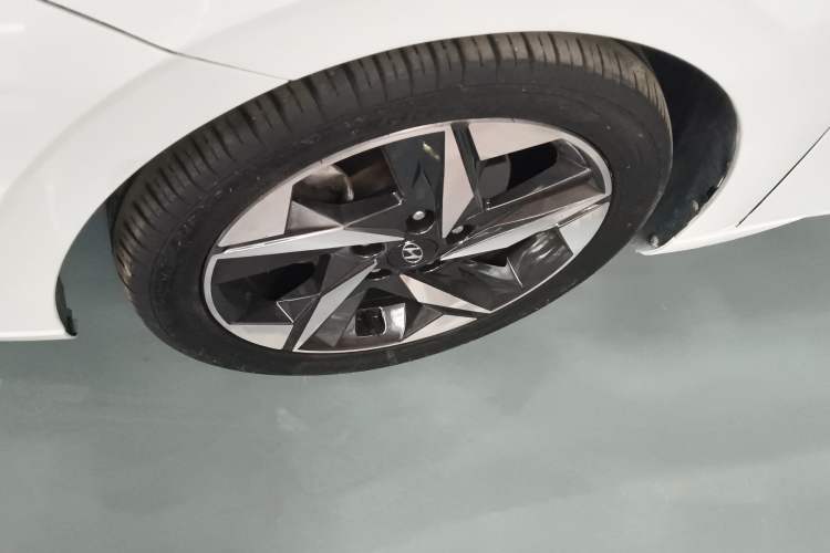 Used Hyundai Elantra 2021 1.5L CVT GLX Elite Edition