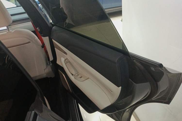 Used ONVO L60 2024 60 kWh Rear-Drive Version
