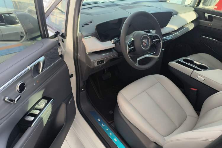 Used Buick GL8 2025 Lu Zun Deluxe Edition