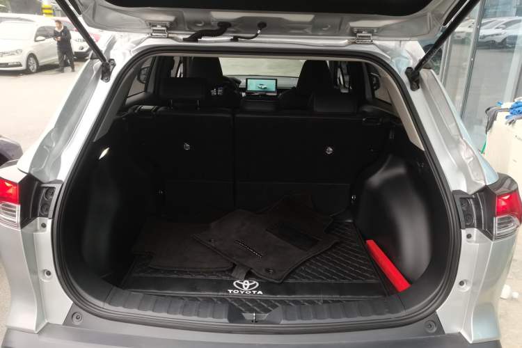 Used Toyota FRONTLANDER 2024 2.0L CVT Leading Plus Edition
