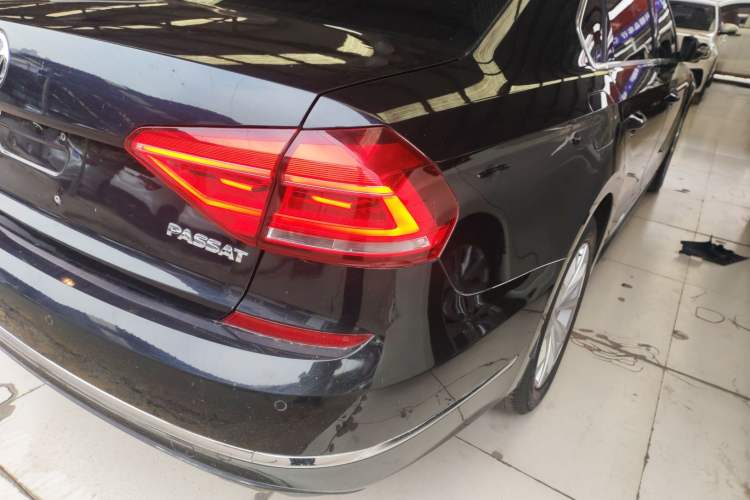 Used Volkswagen Passat 2017 330TSI DSG Luxury Edition
