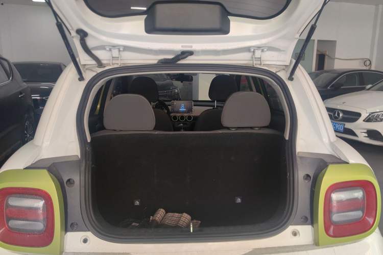 Used ORA Black Cat 2021 301 km Basic Version