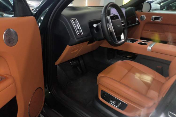 Used Li Auto L8 2025 Max Smart Refresh Edition
