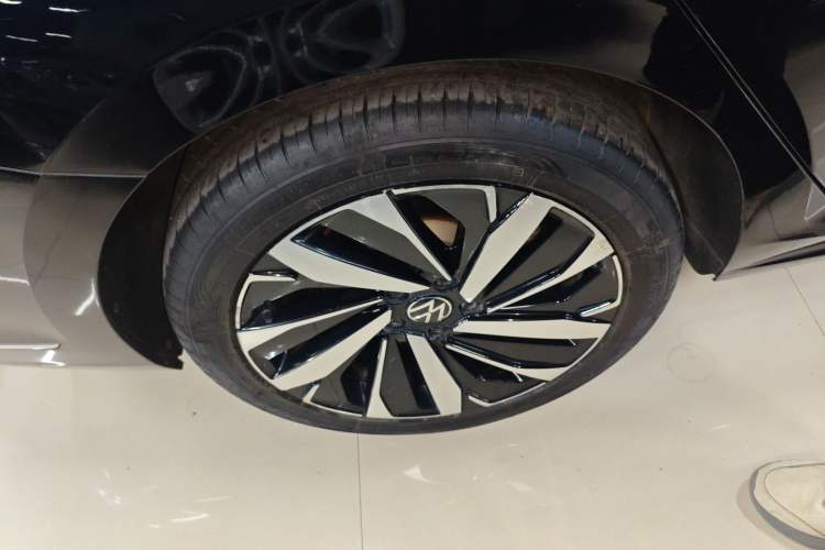 Used Volkswagen Passat 2022 330TSI Elite Edition Custom Version
