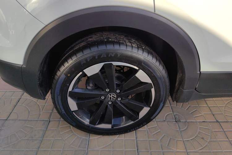 Used Volkswagen Tacqua 2023 200TSI DSG Joy-Connect Edition
