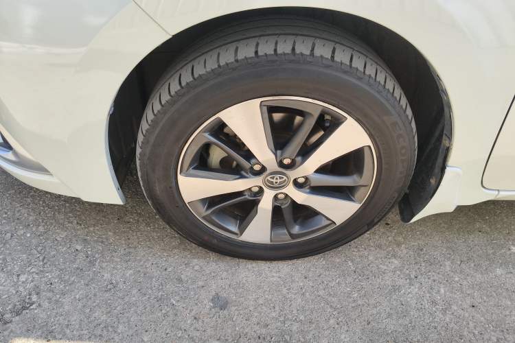 Used Toyota Levin 2018 Dual-Engine 1.8H GS-V E-CVT Prestige Version China VI Standard
