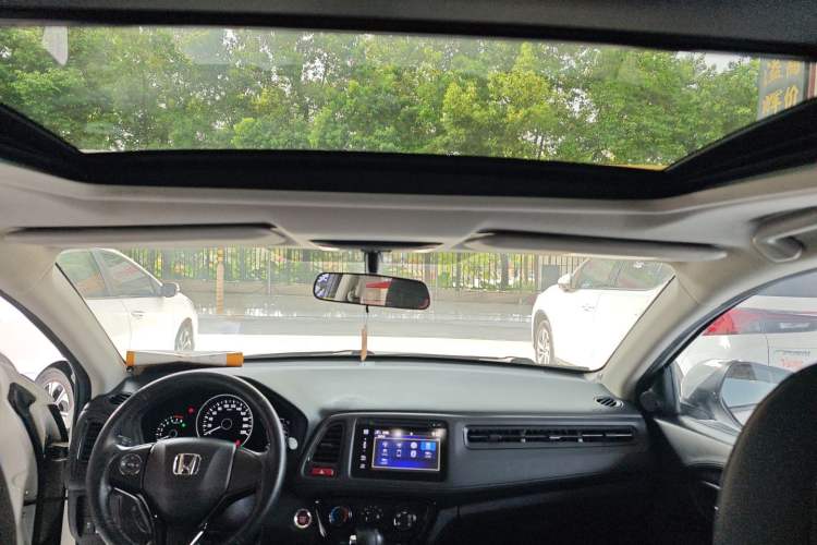 Used Honda Vezel 2017 1.8L CVT Front-Wheel Drive Pioneer Edition
