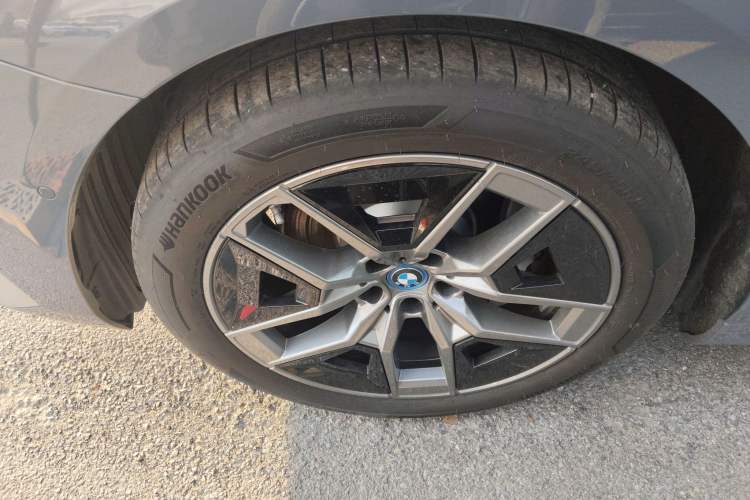 Used BMW i5 2024 eDrive 35L Prestige Luxury Package
