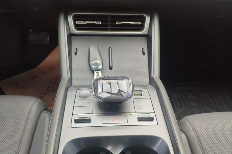 Used BYD Qin L 2024 DM-i 120KM Leading Model