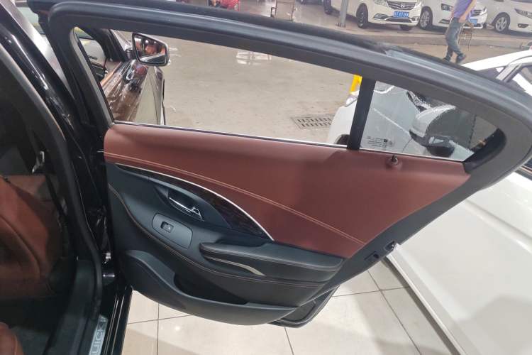 Used Buick LaCrosse 2013 2.4L SIDI Elite Comfort Version
