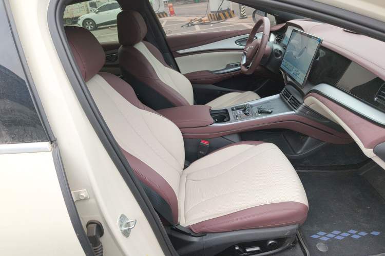 Used BYD Seal 07 DM-i 2025 Intelligent Driving Version DM-i 1.5L 125 km Prestige Edition
