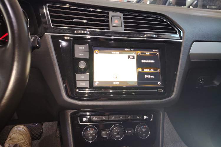 Used Volkswagen Tiguan L 2019 330TSI Automatic Two-Wheel Drive Smart Luxury Version China VI Standard
