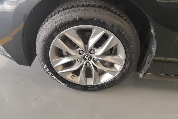 Used Toyota Avalon 2021 2.5L Luxury Edition
