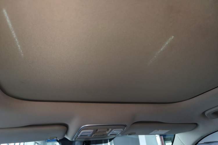 Used Geely Auto Emgrand X7 Sport 2020 1.8TD DCT Two-Wheel Drive Smart Connect 4G-Enabled Version
