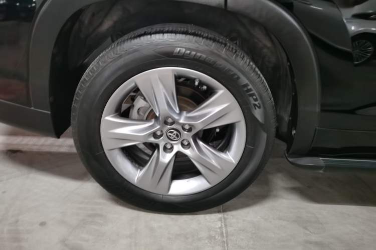 Used Toyota Highlander 2017 2.0T Two-Wheel Drive Luxury Edition 7 Seats