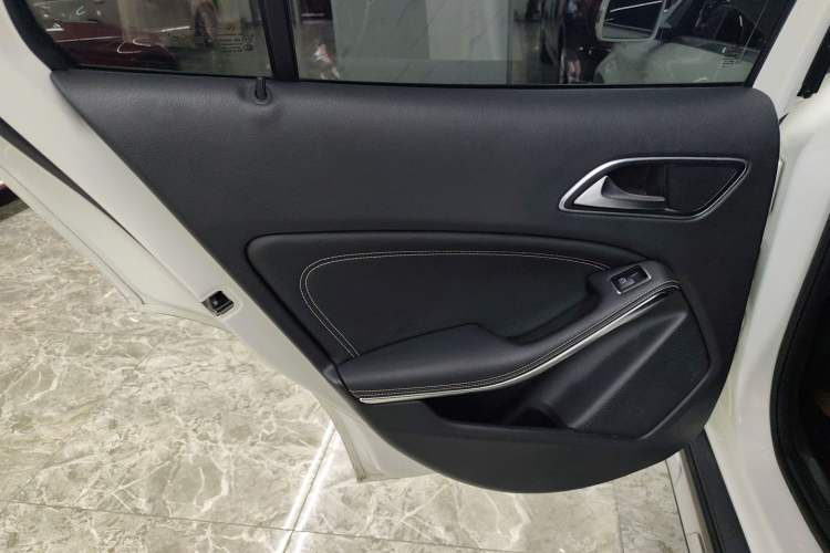 Used Mercedes-Benz GLA 2016 GLA 200 Fashion Model