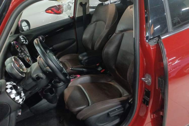 Used  MINI 2015 2.0T COOPER S Five-Door Edition
