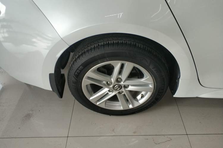 Used Toyota Levin 2021 185T CVT Luxury Edition

