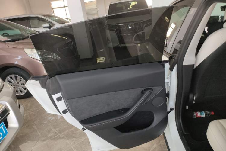 Used Tesla Model Y 2023 Rear-Wheel-Drive Version
