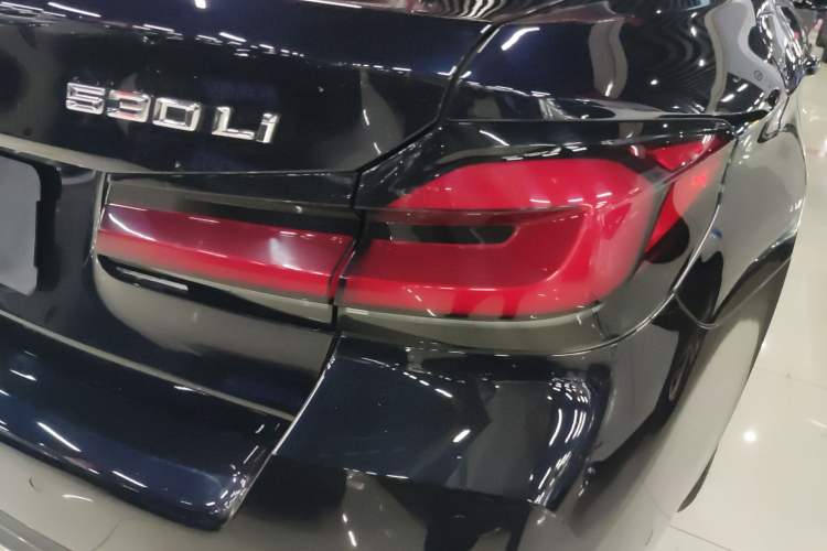 Used BMW 5 Series 2022 Restyled 530Li Leading Edition M Sport Package
