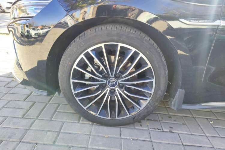 Used BYD Han 2020 EV Long-Range Luxury Model
