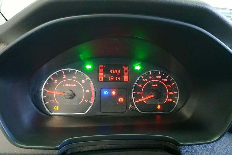 Used Wuling Hongguang V 2022 1.5L Jingqu Edition Electric-Assist LAR
