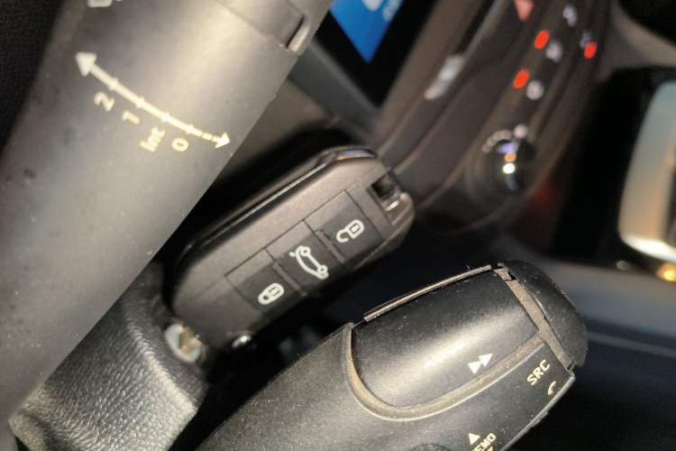 Used Peugeot 408 2014 1.8L Manual Leading Edition