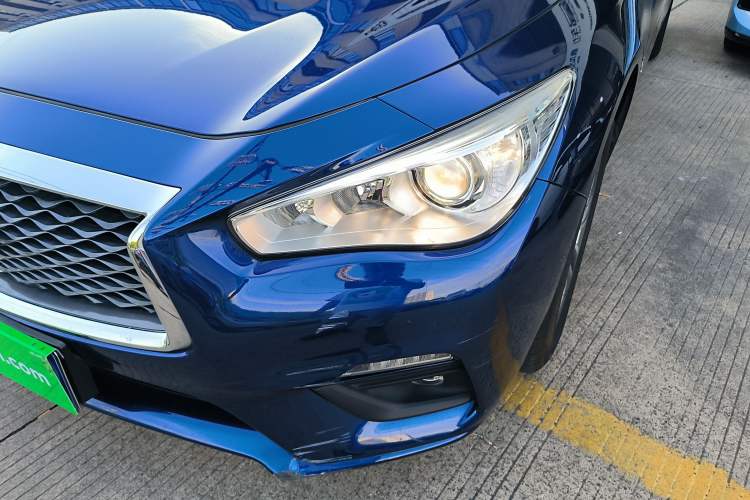 Used Infiniti Q50L 2018 2.0T Comfort Edition China VI Standard
