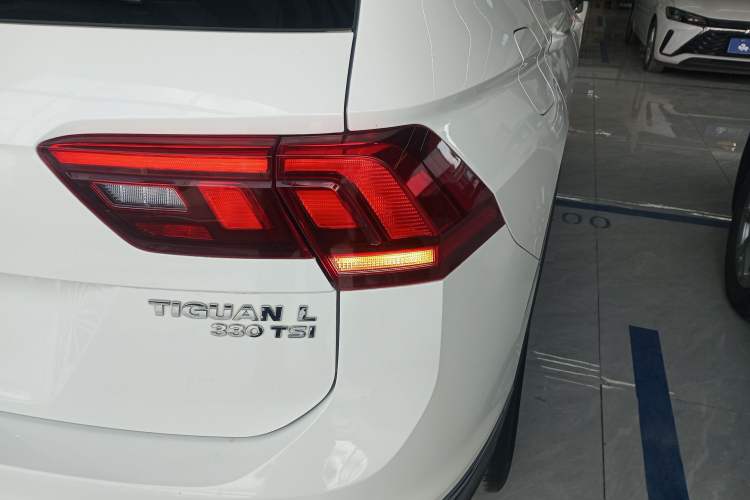 Used Volkswagen Tiguan L 2019 Updated Version 330TSI Automatic Two-Wheel Drive Panoramic Comfort Edition China VI Standard