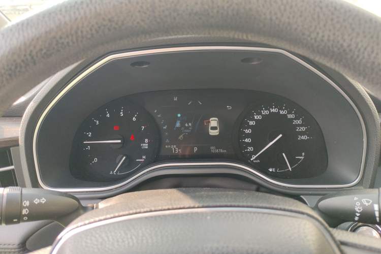 Used Toyota Avalon 2019 2.0L Ambition Edition China VI