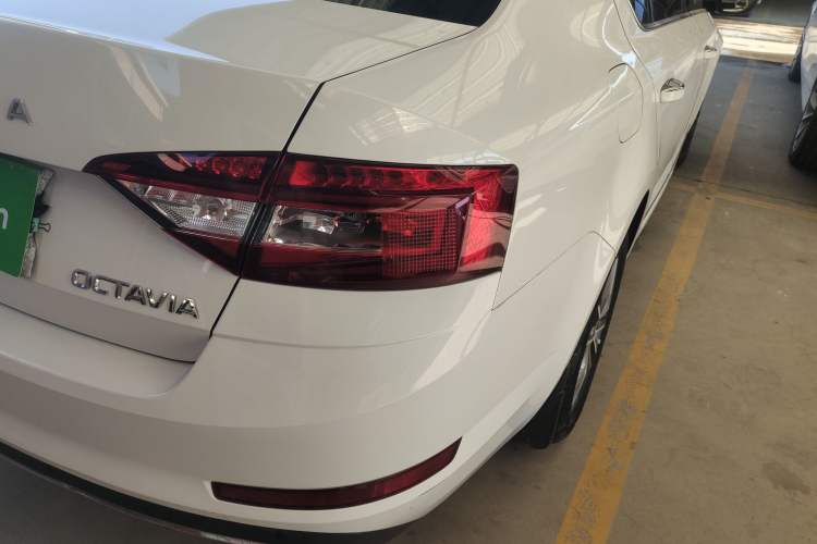 Used Skoda Octavia 2020 1.5L Automatic SmartDrive Luxury Edition