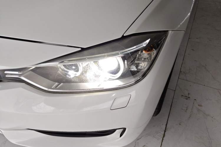 Used BMW 3 Series 2014 320i Sport Edition
