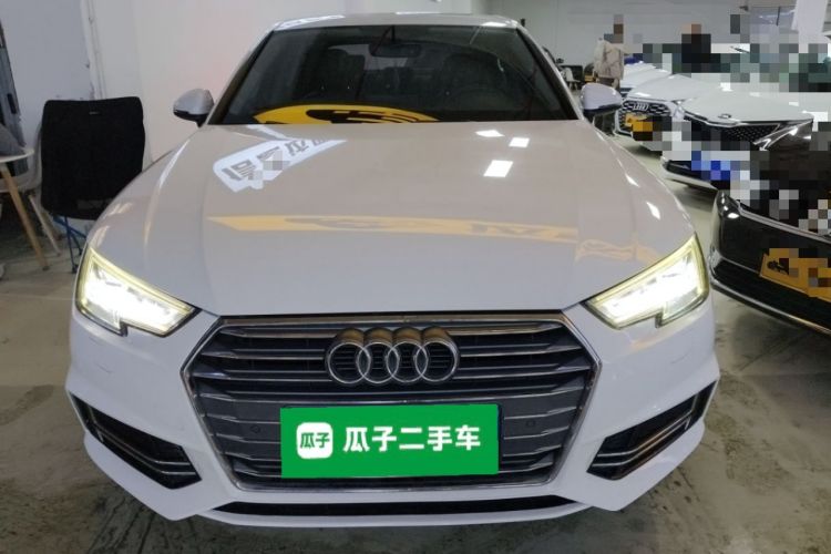 Used Audi A4L 2018 30th Anniversary Edition 40 TFSI Fashion Model
